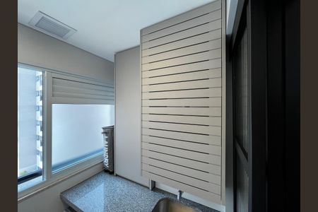 Apartamento à venda com 87m², 3 quartos e 2 vagas Apartamento à venda com 87m², 3 quartos e 2 vagasÁrea de Serviço