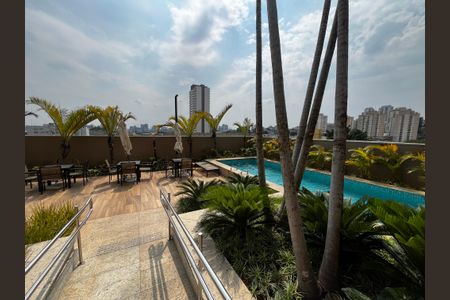 Apartamento à venda com 87m², 3 quartos e 2 vagas Apartamento à venda com 87m², 3 quartos e 2 vagasÁrea comum - Piscina