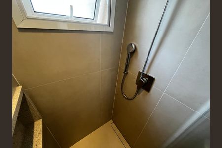 Apartamento à venda com 87m², 3 quartos e 2 vagas Apartamento à venda com 87m², 3 quartos e 2 vagasBanheiro Social