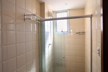 Apartamento para alugar com 40m², 1 quarto e 1 vaga Apartamento para alugar com 40m², 1 quarto e 1 vagaBanheiro da Suíte