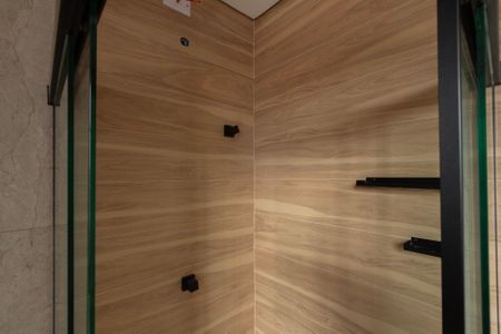 Studio para alugar com 42m², 1 quarto e 1 vaga Studio para alugar com 42m², 1 quarto e 1 vagaBanheiro