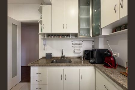 Apartamento à venda com 97m², 3 quartos e 2 vagasCozinha
