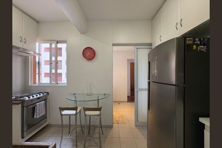 Apartamento à venda com 97m², 3 quartos e 2 vagasCozinha