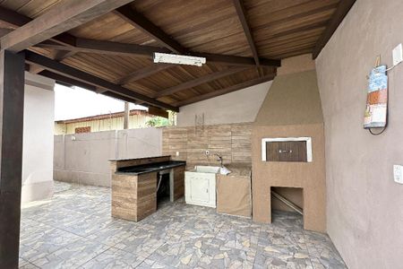 Casa à venda com 132m², 2 quartos e 2 vagas Casa à venda com 132m², 2 quartos e 2 vagasÁrea comum - Churrasqueira