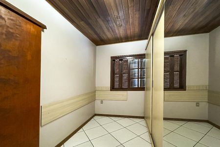 Casa à venda com 132m², 2 quartos e 2 vagas Casa à venda com 132m², 2 quartos e 2 vagasQuarto 1