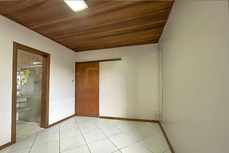 Casa à venda com 132m², 2 quartos e 2 vagas Casa à venda com 132m², 2 quartos e 2 vagasCozinha