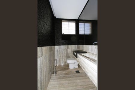 Apartamento à venda com 160m², 4 quartos e 2 vagasLavabo