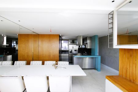 Apartamento à venda com 160m², 4 quartos e 2 vagasSala