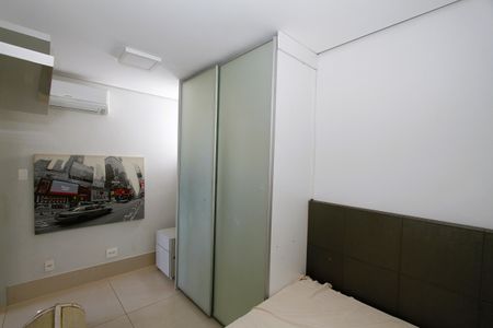 Apartamento à venda com 160m², 4 quartos e 2 vagasQuarto 3