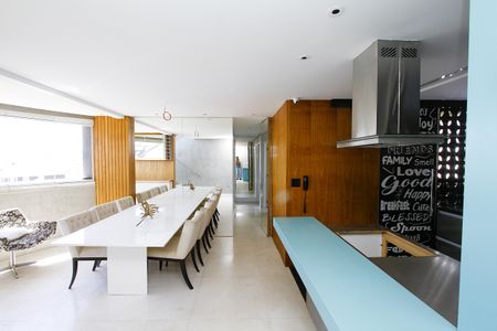 Apartamento à venda com 160m², 4 quartos e 2 vagasSala