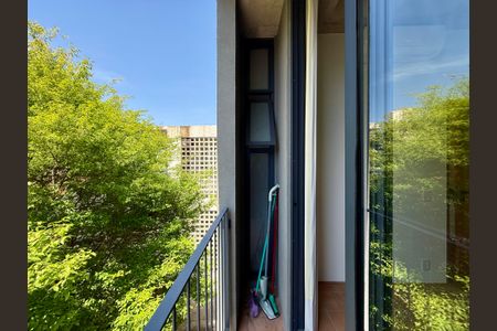Apartamento para alugar com 35m², 1 quarto e sem vaga Apartamento para alugar com 35m², 1 quarto e sem vagaSacada do Quarto