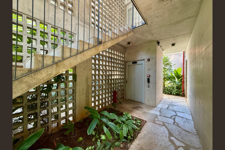 Apartamento para alugar com 35m², 1 quarto e sem vaga Apartamento para alugar com 35m², 1 quarto e sem vagaHall Social Bloco