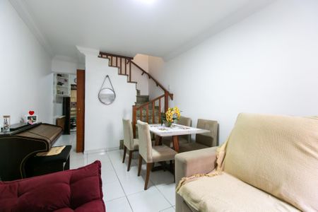 Casa de condomínio à venda com 72m², 2 quartos e 1 vaga Casa de condomínio à venda com 72m², 2 quartos e 1 vagaSala