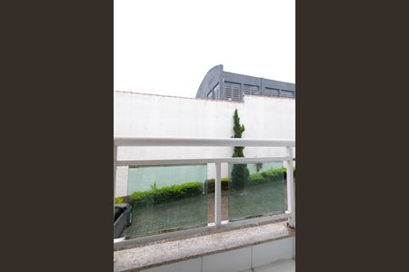 Casa de condomínio à venda com 72m², 2 quartos e 1 vaga Casa de condomínio à venda com 72m², 2 quartos e 1 vagaVaranda do Quarto 2