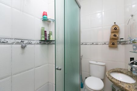 Casa de condomínio à venda com 72m², 2 quartos e 1 vaga Casa de condomínio à venda com 72m², 2 quartos e 1 vagaBanheiro