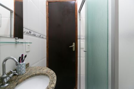 Casa de condomínio à venda com 72m², 2 quartos e 1 vaga Casa de condomínio à venda com 72m², 2 quartos e 1 vagaBanheiro