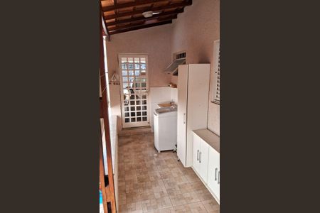 Casa à venda com 160m², 3 quartos e 4 vagas Casa à venda com 160m², 3 quartos e 4 vagasÁrea de Serviço