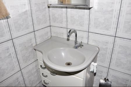 Casa de condomínio à venda com 231m², 4 quartos e 1 vaga Casa de condomínio à venda com 231m², 4 quartos e 1 vagaBanheiro