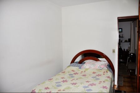 Casa de condomínio à venda com 231m², 4 quartos e 1 vaga Casa de condomínio à venda com 231m², 4 quartos e 1 vagaQuarto 1