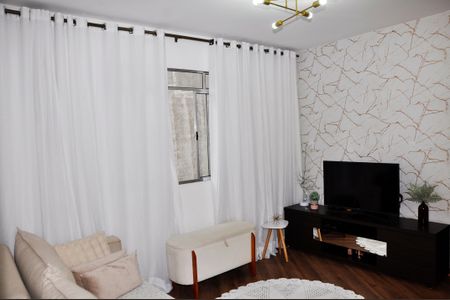 Casa de condomínio à venda com 231m², 4 quartos e 1 vaga Casa de condomínio à venda com 231m², 4 quartos e 1 vagaSala Casa 2