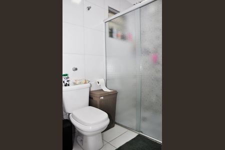 Casa de condomínio à venda com 231m², 4 quartos e 1 vaga Casa de condomínio à venda com 231m², 4 quartos e 1 vagaBanheiro Casa 2