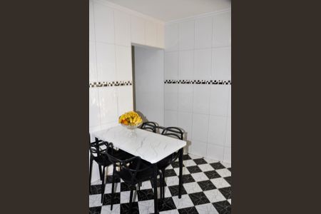 Casa de condomínio à venda com 231m², 4 quartos e 1 vaga Casa de condomínio à venda com 231m², 4 quartos e 1 vagaCozinha Casa 2