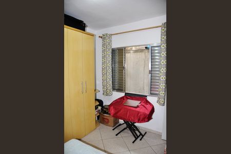 Casa de condomínio à venda com 231m², 4 quartos e 1 vaga Casa de condomínio à venda com 231m², 4 quartos e 1 vagaQuarto 2