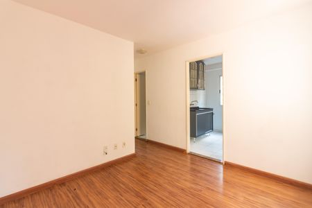 Sala de apartamento para alugar com 2 quartos, 44m² em Recanto das Rosas, Osasco