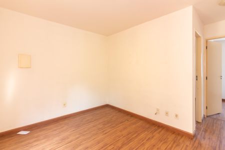 Sala de apartamento para alugar com 2 quartos, 44m² em Recanto das Rosas, Osasco