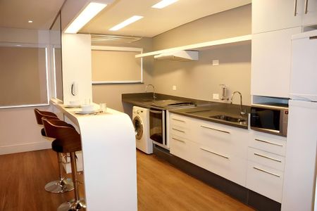 Sala/Cozinha de apartamento para alugar com 1 quarto, 44m² em Paraíso, São Paulo