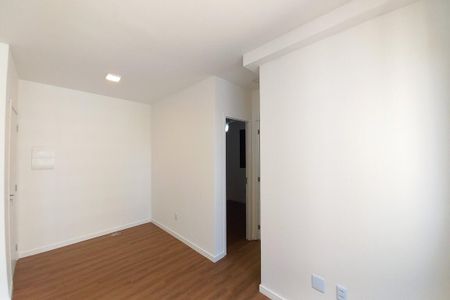 Sala de apartamento à venda com 2 quartos, 43m² em Jardim Ipaussurama, Campinas