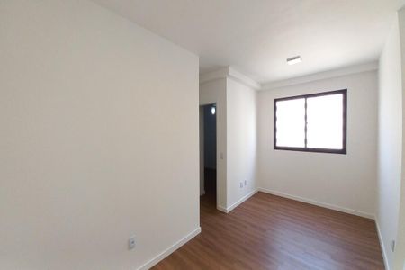 Sala de apartamento à venda com 2 quartos, 43m² em Jardim Ipaussurama, Campinas