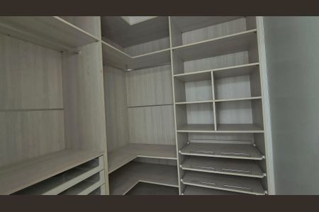 Casa de condomínio à venda com 300m², 3 quartos e 2 vagasCloset da Suíte 1