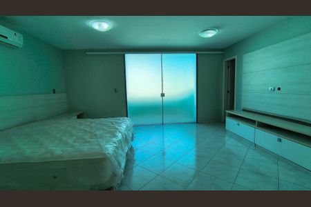 Casa de condomínio à venda com 300m², 3 quartos e 2 vagasSuíte 1