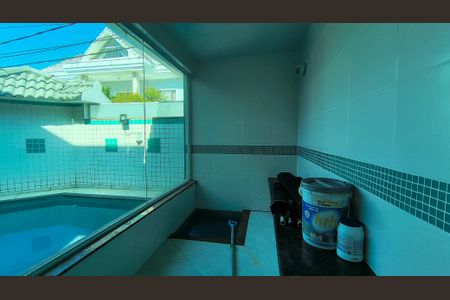 Casa de condomínio à venda com 300m², 3 quartos e 2 vagasSauna