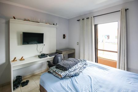 Casa à venda com 175m², 3 quartos e 3 vagas Casa à venda com 175m², 3 quartos e 3 vagasSuíte