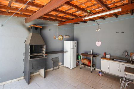Casa à venda com 175m², 3 quartos e 3 vagas Casa à venda com 175m², 3 quartos e 3 vagasÁrea comum