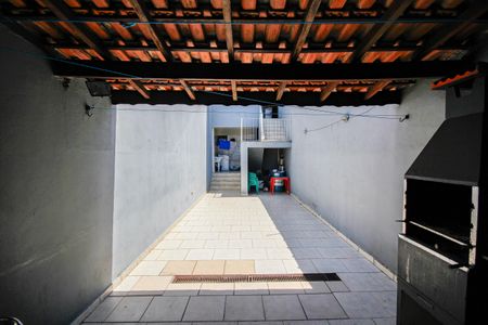 Casa à venda com 175m², 3 quartos e 3 vagas Casa à venda com 175m², 3 quartos e 3 vagasÁrea comum