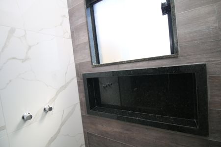 Casa à venda com 320m², 4 quartos e 2 vagasBanheiro da Suíte 1