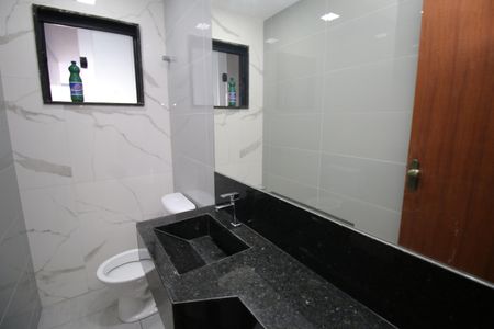 Casa à venda com 320m², 4 quartos e 2 vagasBanheiro 2