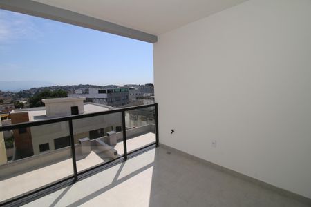 Casa à venda com 320m², 4 quartos e 2 vagasVaranda da Suíte 1