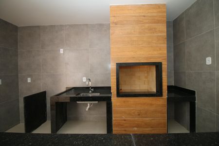 Casa à venda com 320m², 4 quartos e 2 vagasÁrea comum - Churrasqueira