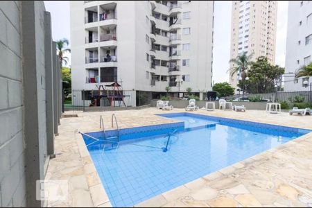 Apartamento à venda com 62m², 2 quartos e 1 vaga Apartamento à venda com 62m², 2 quartos e 1 vagaÁrea comum - Piscina