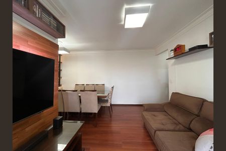 Apartamento à venda com 62m², 2 quartos e 1 vaga Apartamento à venda com 62m², 2 quartos e 1 vagaSala