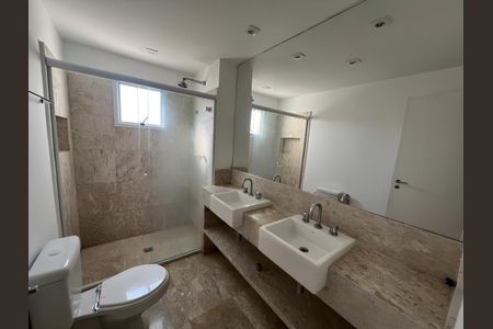 Banheiro da Suíte de apartamento para alugar com 3 quartos, 140m² em Vila Olímpia, São Paulo