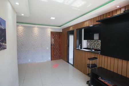 Sala de apartamento à venda com 2 quartos, 58m² em Taquara, Rio de Janeiro