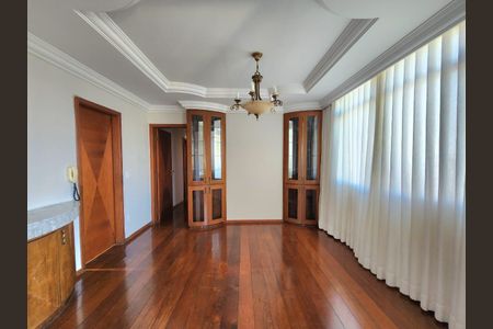 Apartamento à venda com 122m², 4 quartos e 2 vagas Apartamento à venda com 122m², 4 quartos e 2 vagasSala