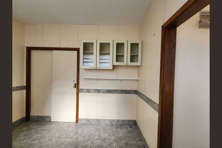Apartamento à venda com 122m², 4 quartos e 2 vagas Apartamento à venda com 122m², 4 quartos e 2 vagasCozinha
