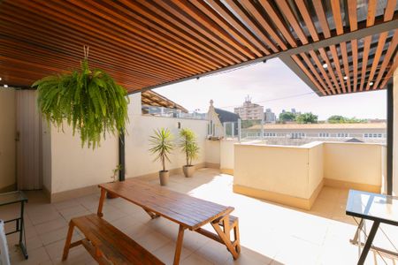 Apartamento à venda com 140m², 2 quartos e 2 vagas Apartamento à venda com 140m², 2 quartos e 2 vagasCobertura