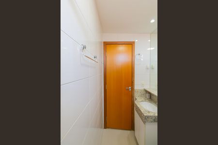 Apartamento à venda com 140m², 2 quartos e 2 vagas Apartamento à venda com 140m², 2 quartos e 2 vagasBanheiro da Suíte 1